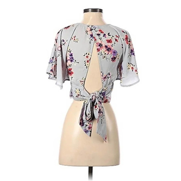 NWT Living Doll Women's Floral Crop Top Tie Back Size XL - Picture 2 of 6